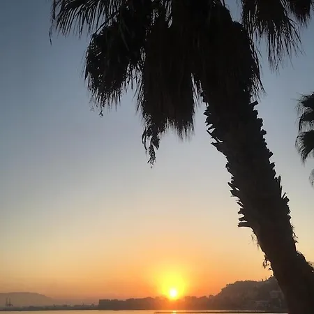 Casa Nicolas דירה מאלגה